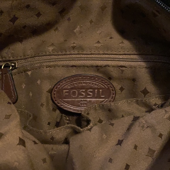 Fossil leather Explorer Tote Purse - Picture 9 of 9